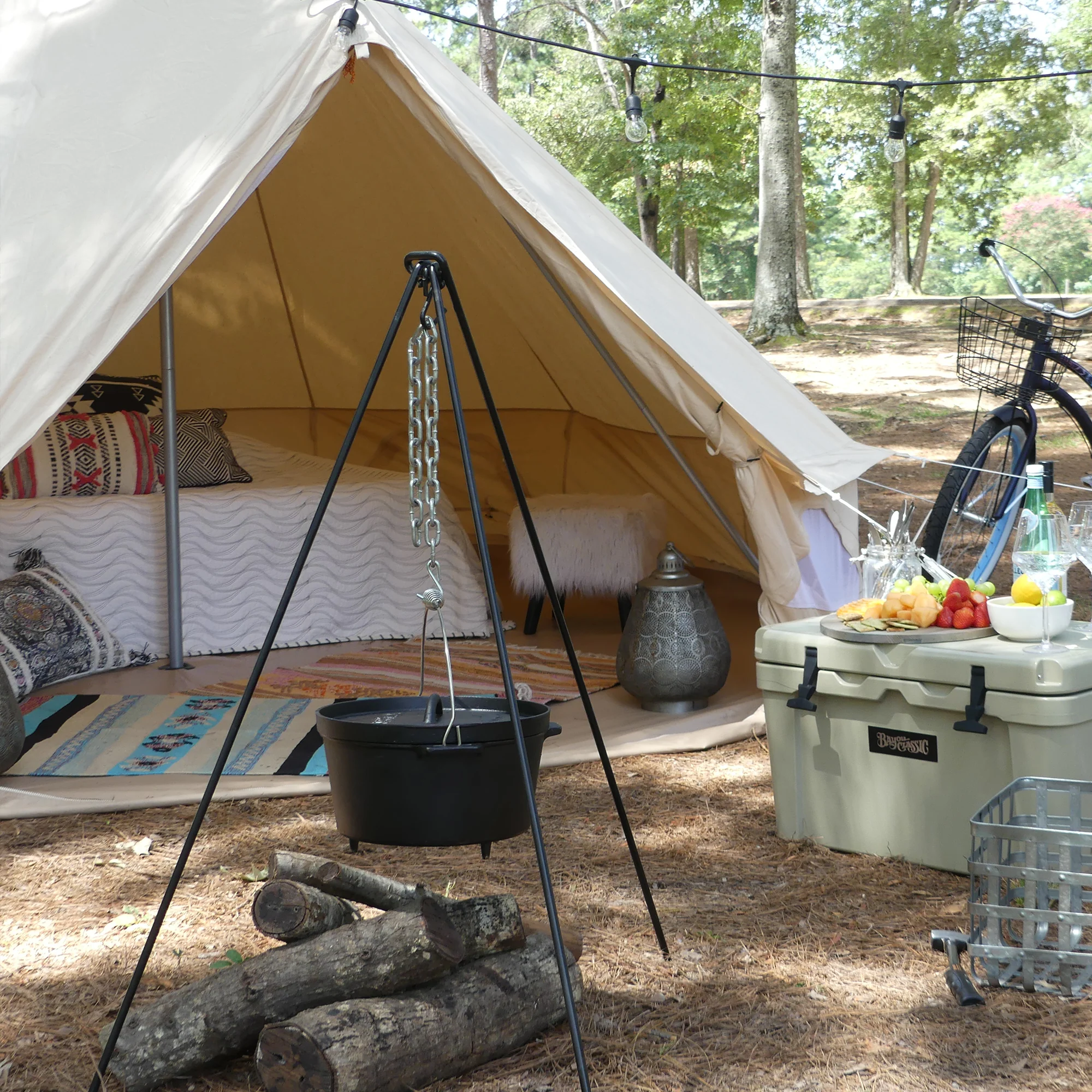 8-qt Cast Iron Camp Dutch Oven with feet - Image 3